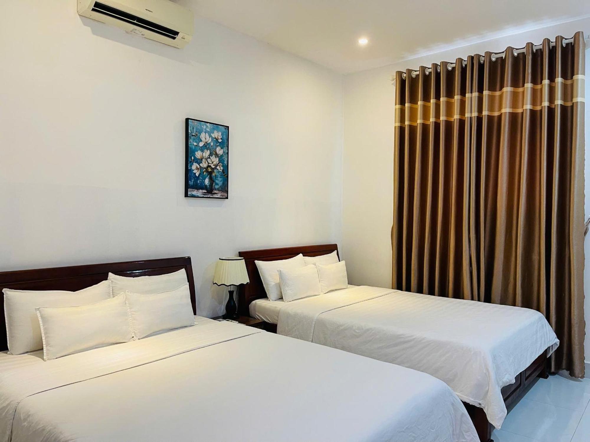 Khach San Romo Hotel Quang Ngai Exterior photo