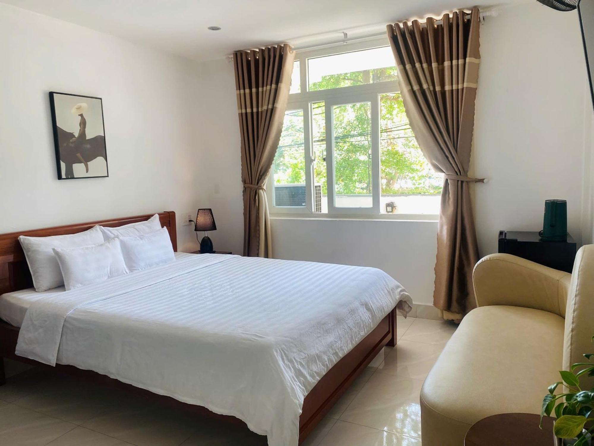Khach San Romo Hotel Quang Ngai Exterior photo